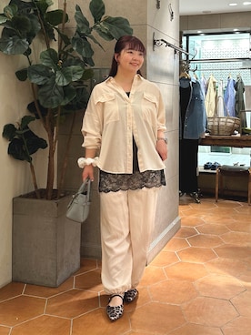 「RIVE DROITE（リヴドロワ）の予約【セットアップ可/新色追加】ガーメントダイワイドシャツ（シャツ/ブラウス、ホワイト系）」を使った、さこちゃんさん（レディース・155cm）の冬コーディネート