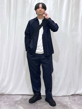 「スラックス」｜「アイテム（デニムパンツ）」を使った、kazuoさん（メンズ・182cm）の秋コーディネート