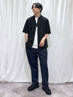 「スラックス」｜「アイテム（デニムパンツ）」を使った、kazuoさん（メンズ・182cm）の秋コーディネート