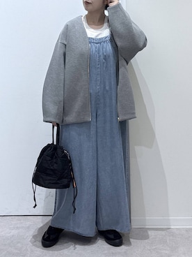 「アイテム（サロペット/オーバーオール、ブルー系）」を使った、かとやまさん（レディース・158cm）の秋コーディネート