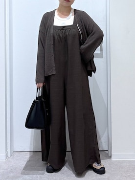 「アイテム（サロペット/オーバーオール、ブラウン系）」を使った、かとやまさん（レディース・158cm）の秋コーディネート