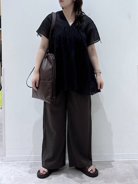 「GLOBAL WORK（グローバルワーク）のノンストレスリッチワイドパンツ/632962（その他パンツ、ブラウン系）」を使った、かとやまさん（レディース・158cm）の夏コーディネート