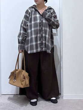 「アイテム（バレエシューズ）」を使った、かとやまさん（レディース・158cm）の秋コーディネート