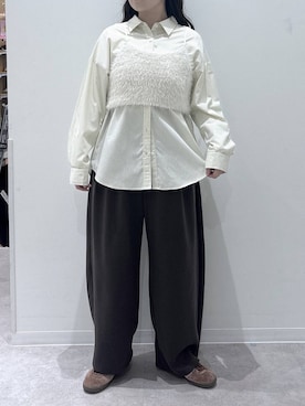 「GLOBAL WORK（グローバルワーク）のシャギービスチェ/1051191（ベスト、ホワイト系）」を使った、かとやまさん（レディース・158cm）の秋コーディネート