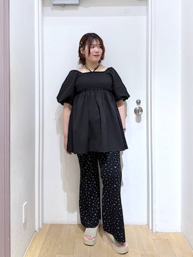 「LOWRYS FARM（ローリーズファーム）のカンドウフィットＫｎｉｔサンダル 637889（サンダル、ホワイト系）」を使った、ももみんさん（レディース・161cm）の夏コーディネート