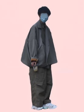 「DIGAWEL（ディガウェル）のアイテム（トップス）」を使った、taichiさん（メンズ・170cm）の秋コーディネート
