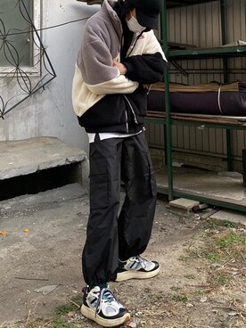 「韓国」｜「アイテム（その他アウター）」を使った、crumpさん（メンズ・180cm）の冬コーディネート