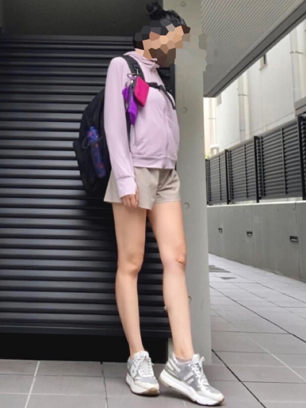 「スポーツ、スポーツウェア、エアリズムUVカットメッシュパーカー」｜「RODEO CROWNS WIDE BOWLのCODURA BACK PACK（バックパック/リュック、ブラック系）」を使った、Mi.さん（レディース・162cm）の秋コーディネートの1枚目の写真