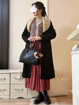 「アイテム（ブローチ/コサージュ、パープル系）」を使った、ぺこ絵@ちょっとお休みさん（レディース・159cm）の冬コーディネート