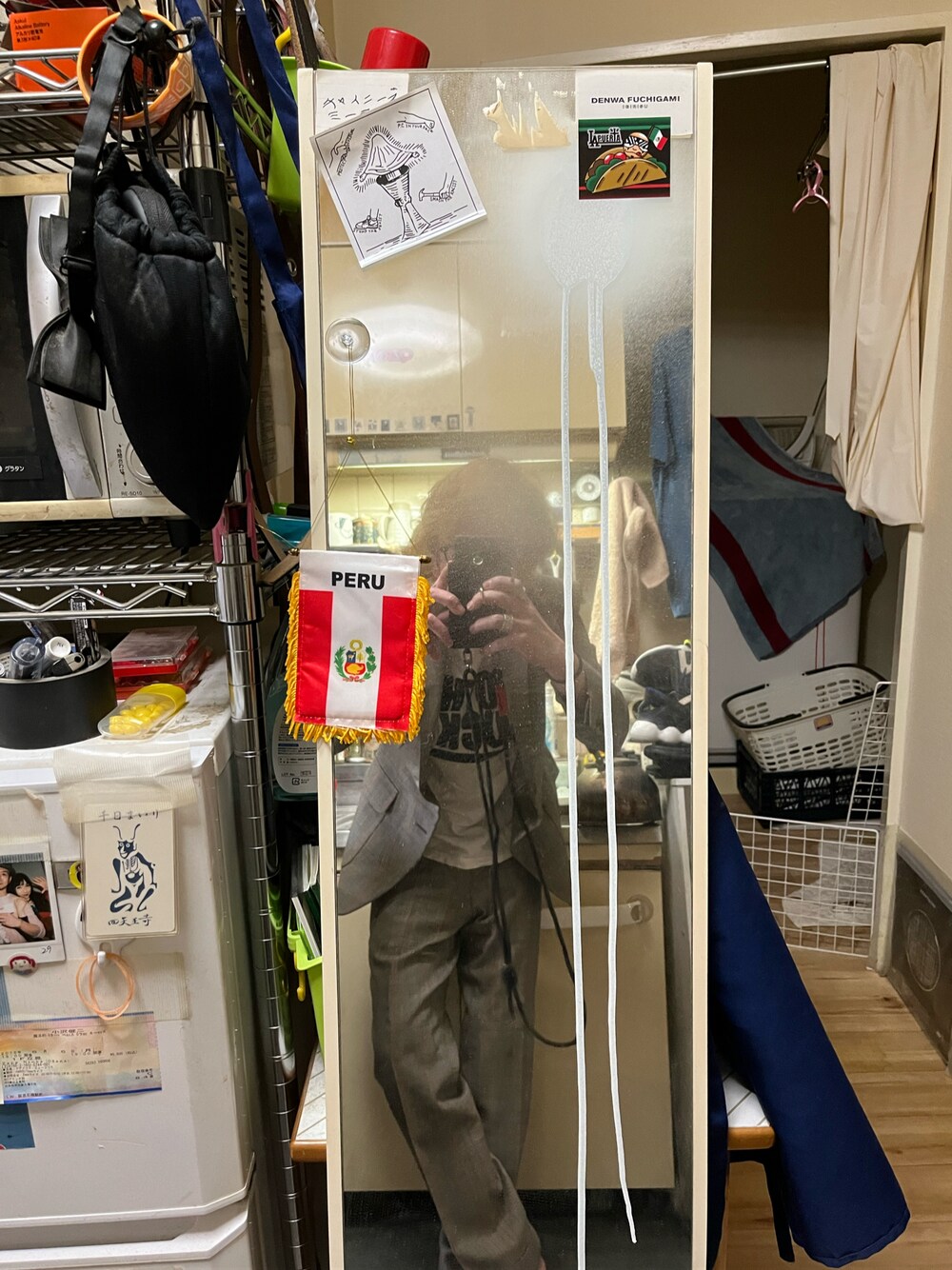 「クールストラッティンのアイテム（スーツパンツ、ベージュ系）」を使った、nippar28さん（メンズ・50cm）の秋コーディネートの1枚目の写真