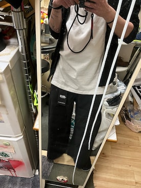 「PLEASURES（プレジャー）のアイテム（パンツ）」を使った、nippar28さん（メンズ・170cm）の秋コーディネート