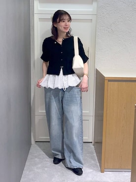 「LOWRYS FARM（ローリーズファーム）のレースデニム　601055（デニムパンツ、ブルー系）」を使った、MIKAさん（レディース・165cm）の春コーディネート