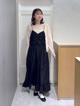 「LOWRYS FARM（ローリーズファーム）の【500mlペットボトル収納可】フラップショルダーＢＡＧ 1046881（ショルダーバッグ、ホワイト系）」を使った、MIKAさん（レディース・165cm）の夏コーディネート