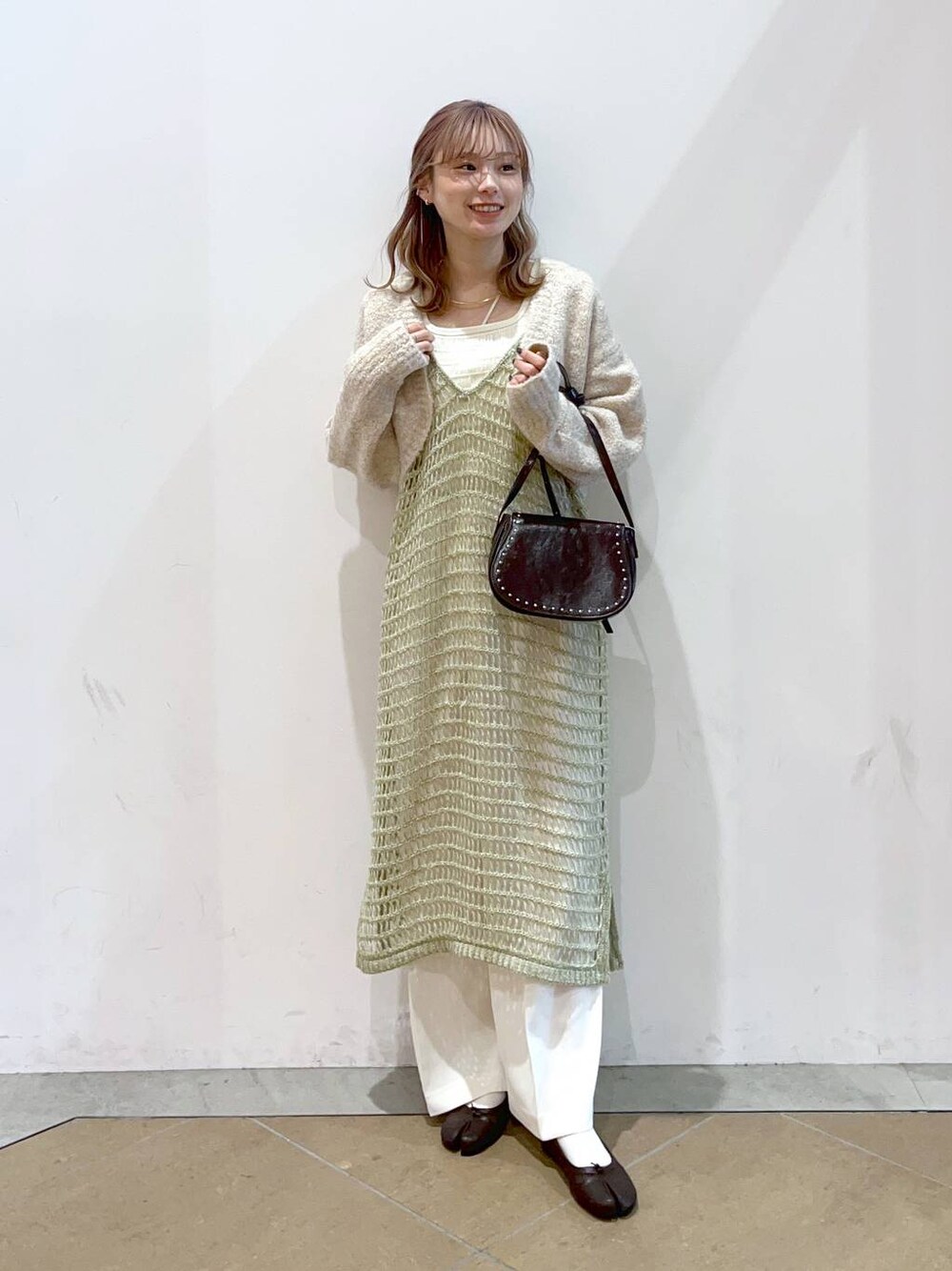 MIKA(LOWRYS FARM イオンレイクタウン)｜LOWRYS FARMのスラックスを使ったコーディネート - WEAR