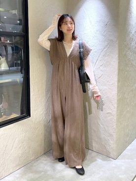「LOWRYS FARM（ローリーズファーム）の【500mlペットボトル収納可】フラップショルダーＢＡＧ 1046881（ショルダーバッグ、ブラック系）」を使った、MIKAさん（レディース・165cm）の夏コーディネート