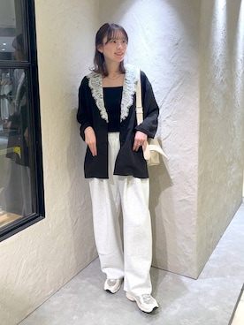 「LOWRYS FARM（ローリーズファーム）の【500mlペットボトル収納可】フラップショルダーＢＡＧ 1046881（ショルダーバッグ、ホワイト系）」を使った、MIKAさん（レディース・165cm）の秋コーディネート