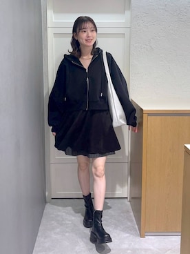 「LOWRYS FARM（ローリーズファーム）のストレッチボリュームヒールブーツ　1044026（ブーツ、ブラック系）」を使った、MIKAさん（レディース・165cm）の夏コーディネート