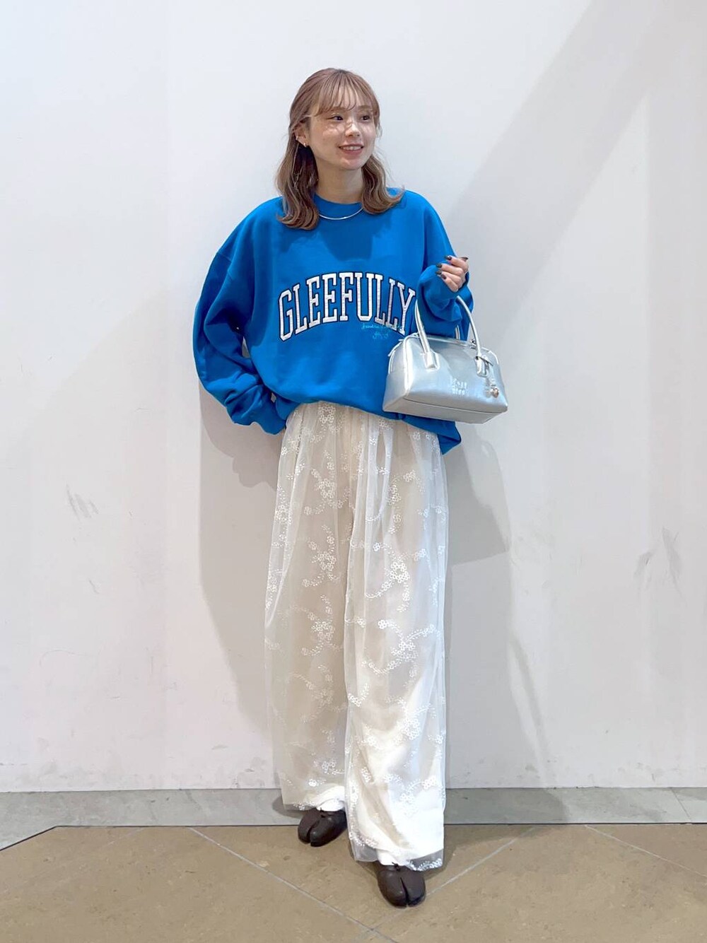 MIKA(LOWRYS FARM イオンレイクタウン)｜LOWRYS FARMのスラックスを使ったコーディネート - WEAR