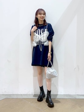 「キッズ服」｜「アイテム（ワンピース/ドレス）」を使った、MIKAさん（レディース・165cm）の秋コーディネート