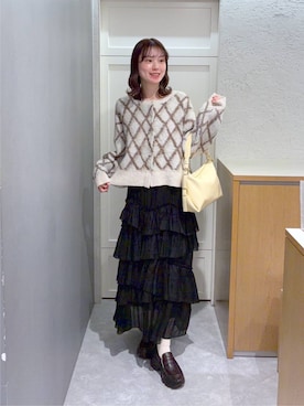 「LOWRYS FARM（ローリーズファーム）のアイテム（ハンドバッグ）」を使った、MIKAさん（レディース・165cm）の秋コーディネート