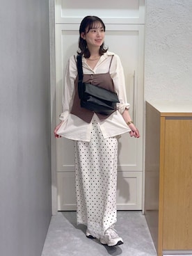「LOWRYS FARM（ローリーズファーム）の【500mlペットボトル収納可】フラップショルダーＢＡＧ 1046881（ショルダーバッグ、ブラック系）」を使った、MIKAさん（レディース・165cm）の夏コーディネート