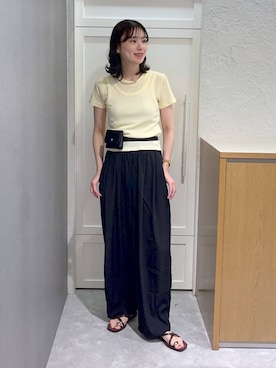 「LOWRYS FARM（ローリーズファーム）の２ＰタンクレイヤードＳＳ 1048915（Tシャツ/カットソー、イエロー系）」を使った、MIKAさん（レディース・165cm）の夏コーディネート