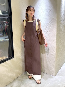 「LOWRYS FARM（ローリーズファーム）のホルターネックレイヤードワンピース　1049024（ワンピース、ブラウン系）」を使った、MIKAさん（レディース・165cm）の夏コーディネート