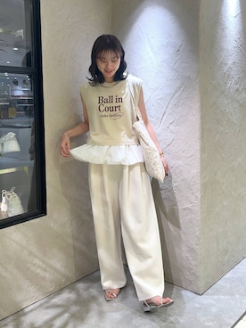 「アイテム（スウェットパンツ）」を使った、MIKAさん（レディース・165cm）の夏コーディネート