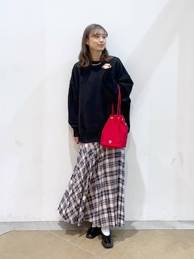 「アイテム（スウェット）」を使った、MIKAさん（レディース・165cm・20代）の秋コーディネート
