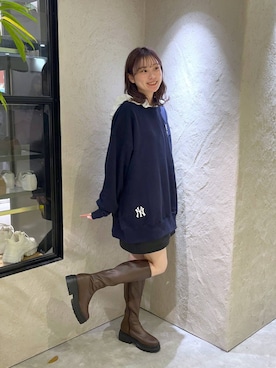 「アイテム（スウェット）」を使った、MIKAさん（レディース・165cm・20代）の秋コーディネート