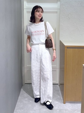 「LOWRYS FARM（ローリーズファーム）のチェーンハンドルＢＡＧ 607917（ショルダーバッグ、ブラウン系）」を使った、MIKAさん（レディース・165cm）の春コーディネート