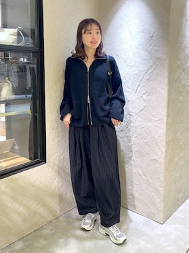 「LOWRYS FARM（ローリーズファーム）のアイテム（その他パンツ）」を使った、MIKAさん（レディース・165cm）の秋コーディネート