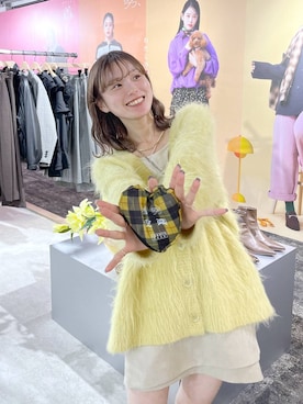 「LOWRYS FARM（ローリーズファーム）のシャギーロングＶカーディガン　595935（カーディガン/ボレロ）」を使った、MIKAさん（レディース・165cm）の秋コーディネート