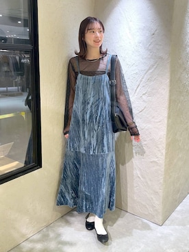 「LOWRYS FARM（ローリーズファーム）の【500mlペットボトル収納可】フラップショルダーＢＡＧ 1046881（ショルダーバッグ、ブラック系）」を使った、MIKAさん（レディース・165cm）の秋コーディネート