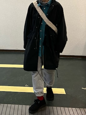 「クラークス」｜「アイテム（モッズコート）」を使った、riaさん（レディース・167cm）の冬コーディネート