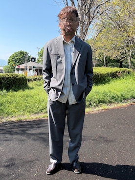 「UGのアイテム（テーラードジャケット、グレー系）」を使った、Ryoさん（メンズ・172cm）の春コーディネート