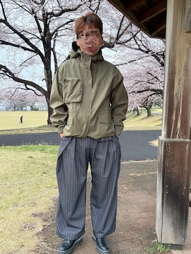 「soerte（ソエルテ）のアイテム（スラックス）」を使った、Ryoさん（メンズ・172cm）の春コーディネート