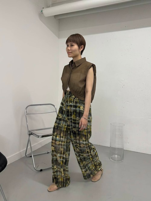 ショルダータックコンパクトシャツ