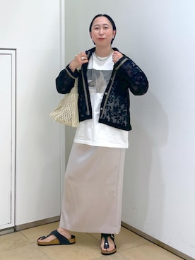 「サステナブル」｜「アイテム（スカート）」を使った、azukiさん（レディース・154cm）の春コーディネート