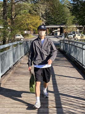 「アイテム（ナイロンジャケット）」を使った、巽さん（メンズ・176cm・10代）の春コーディネート