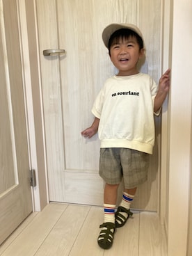 「LOWRYS FARM（ローリーズファーム）のメンアサＣＡＰ　264891（キャップ、ホワイト系）」を使った、a04030109さん（キッズ・100cm）の夏コーディネート