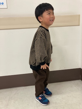 「LOWRYS FARM（ローリーズファーム）のアイテム（トップス、ブラック系）」を使った、a04030109さん（キッズ・100cm）の秋コーディネート