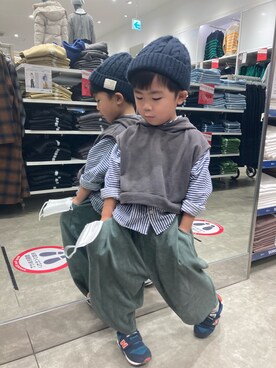 「LOWRYS FARM（ローリーズファーム）のウラケ２Ｐプルオーバー　261160（スウェット、グレー系）」を使った、a04030109さん（キッズ・100cm）の冬コーディネート