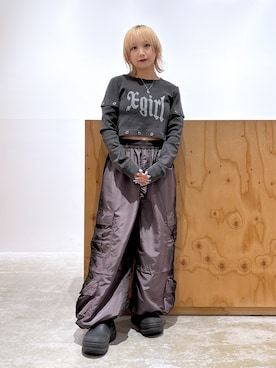 「アイテム（カーゴパンツ）」を使った、河原光希さん（レディース・144cm）の秋コーディネート