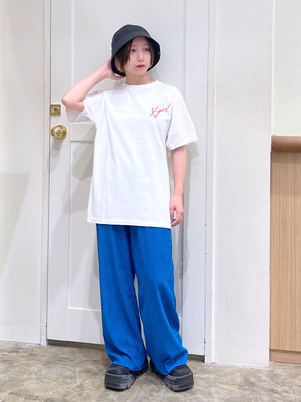 X-girl（エックスガール）の「CREPE LETTUCE EDGE EASY PANTS