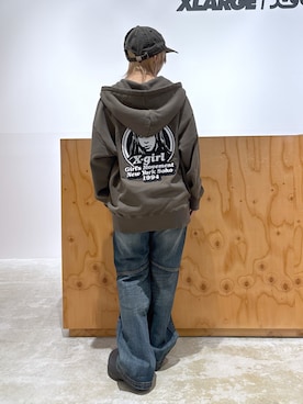 「アイテム（デニムパンツ）」を使った、河原光希さん（レディース・144cm）の秋コーディネート