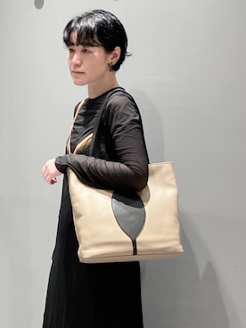 「HIROKO HAYASHI（ヒロコハヤシ）のSONATA（ソナタ）トートバッグ（トートバッグ、ベージュ系）」を使った、mc_hhさん（レディース・156cm）の秋コーディネート