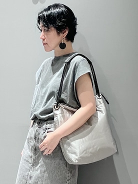 「HIROKO HAYASHI（ヒロコハヤシ）のENORME（エノルメ）ショルダーバッグ（ショルダーバッグ、グレー系）」を使った、mc_hhさん（レディース・156cm）の夏コーディネート