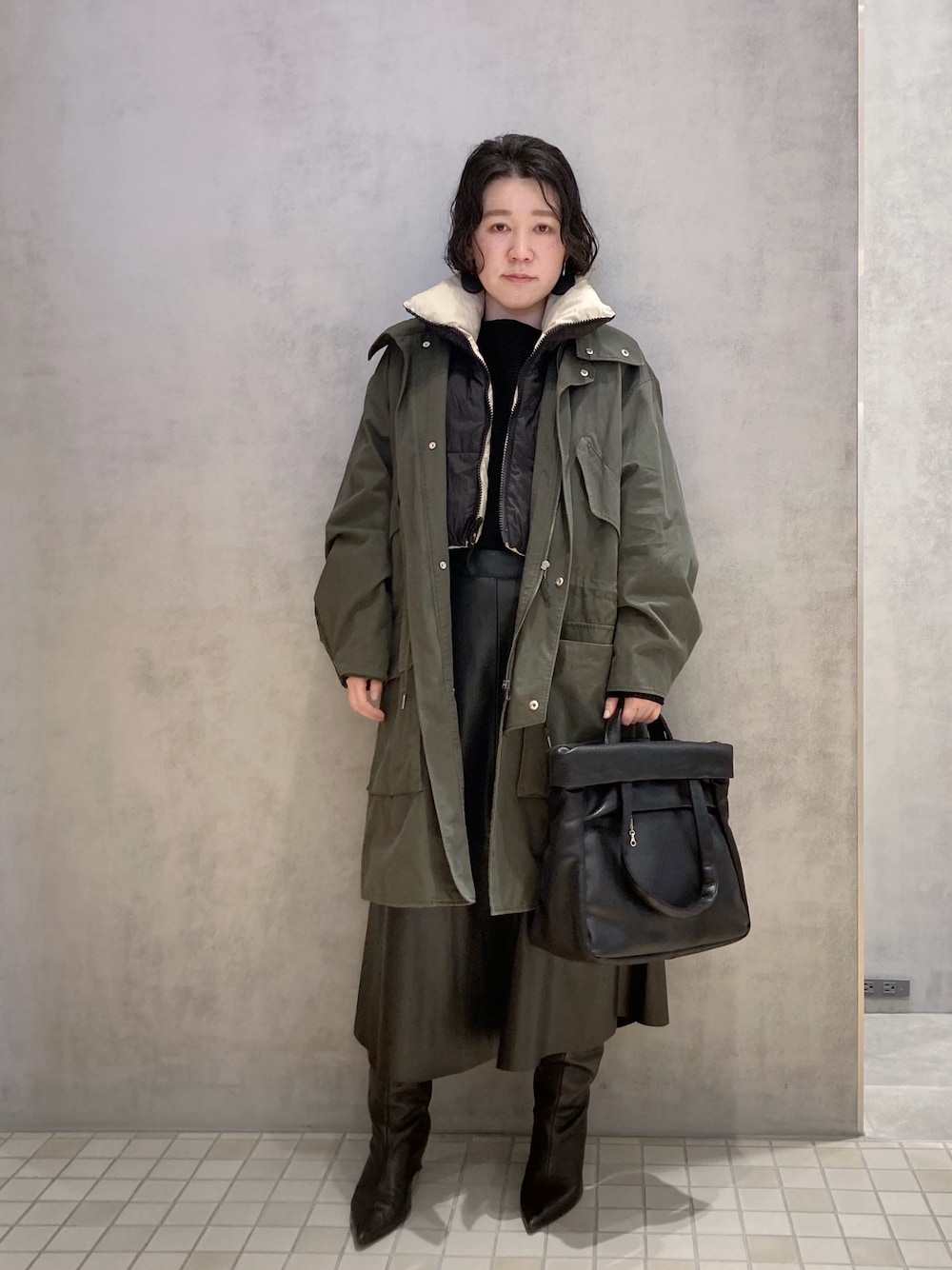 「トートバッグ、カジュアル、ヒロコハヤシ、HIROKO HAYASHI、HIROKOHAYASHI」｜「HIROKO HAYASHIのMAMELI（マメリ）2wayトートバッグ（トートバッグ、ブラック系）」を使った、mc_hhさん（レディース・156cm）の秋コーディネートの1枚目の写真