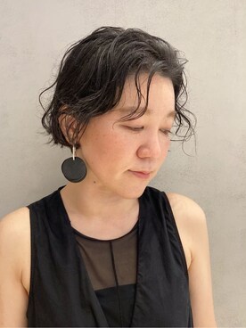 「アイテム（イヤリング、ブラック系）」を使った、mc_hhさん（レディース・156cm）の秋コーディネート